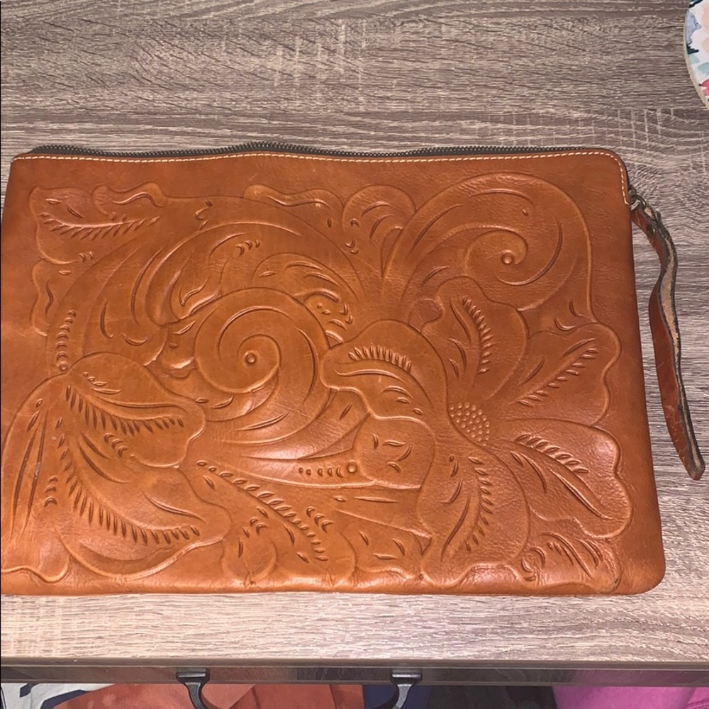 Patricia Nash Tooled Braga Laptop Case - Brown